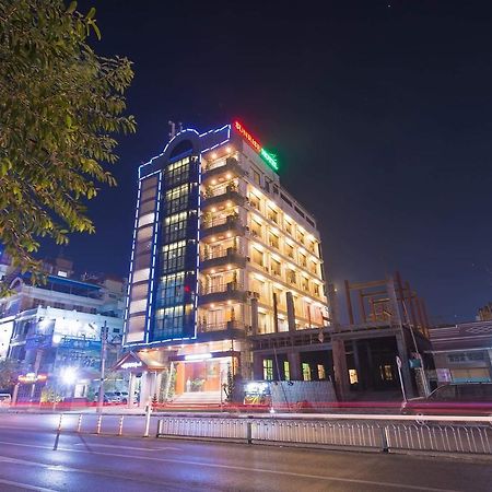 Sunrise Hotel Mandalay Exteriör bild